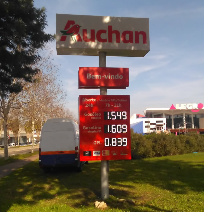 Gas Station Displays - LEDSYSTEMS