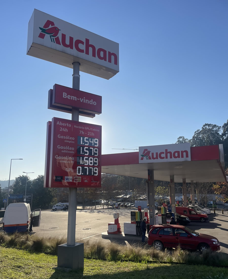 Gas Station Displays - LEDSYSTEMS