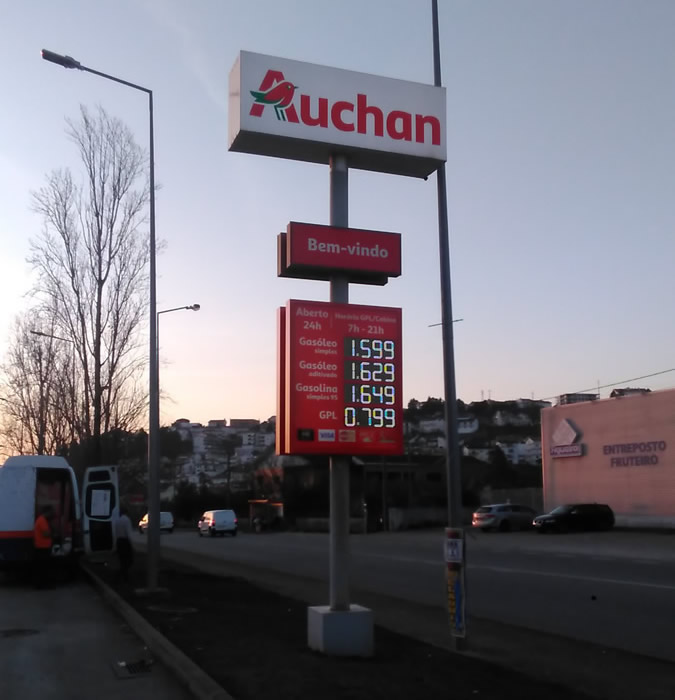 Gas Station Displays - LEDSYSTEMS