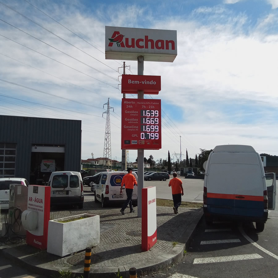 Gas Station Displays - LEDSYSTEMS