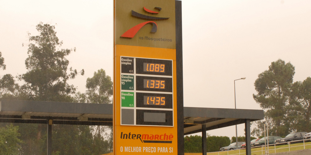 Gas Station Displays - LEDSYSTEMS